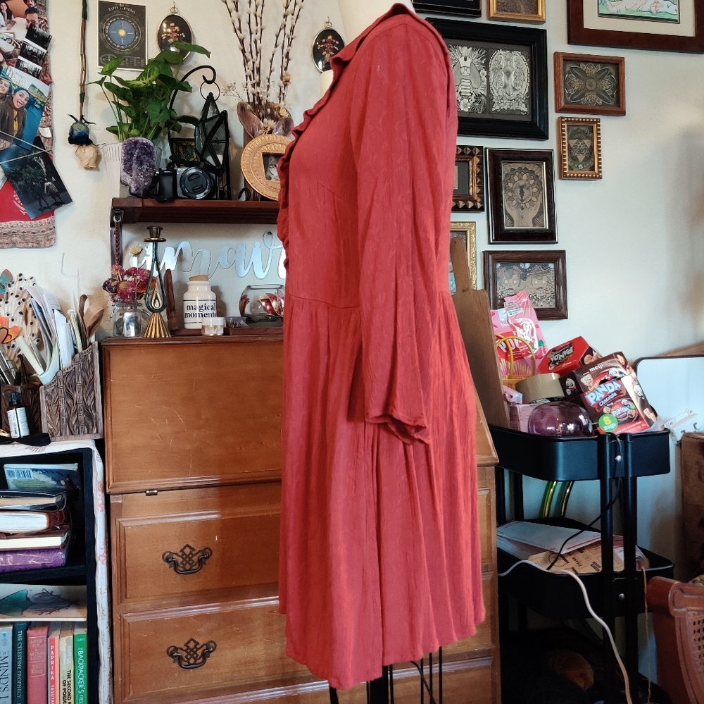 💚Beautiful Peasant Dress by Universal Threads - Picture 2 of 14